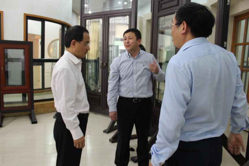 內(nèi)江市委副書記、市長(zhǎng)任曉春赴安徽新視野考察